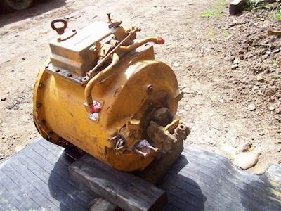 Komatsu 1751500216 Transmission