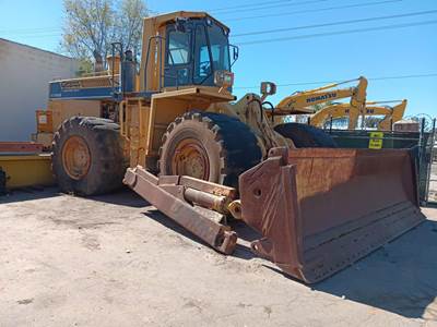 Komatsu WD600-1 Wheel Dozer