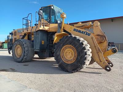 Komatsu WA600-6 Wheel Loader