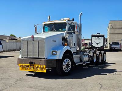 2012 Kenworth T800 Day Cab Truck