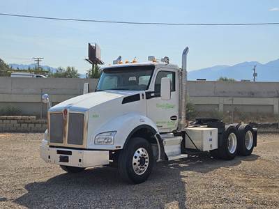 2018 Kenworth T880 Day Cab Truck