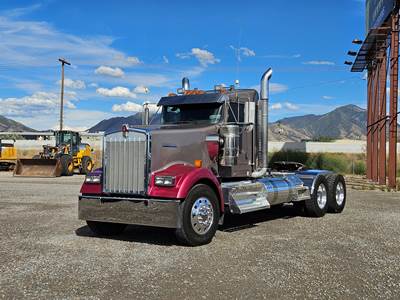 2016 Kenworth W900 Day Cab Truck
