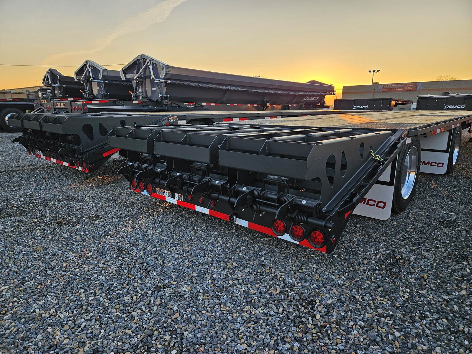 2024 Demco 53' STEP DECK BEAVERTAIL W/ RAMPS Drop Deck Trailer For Sale