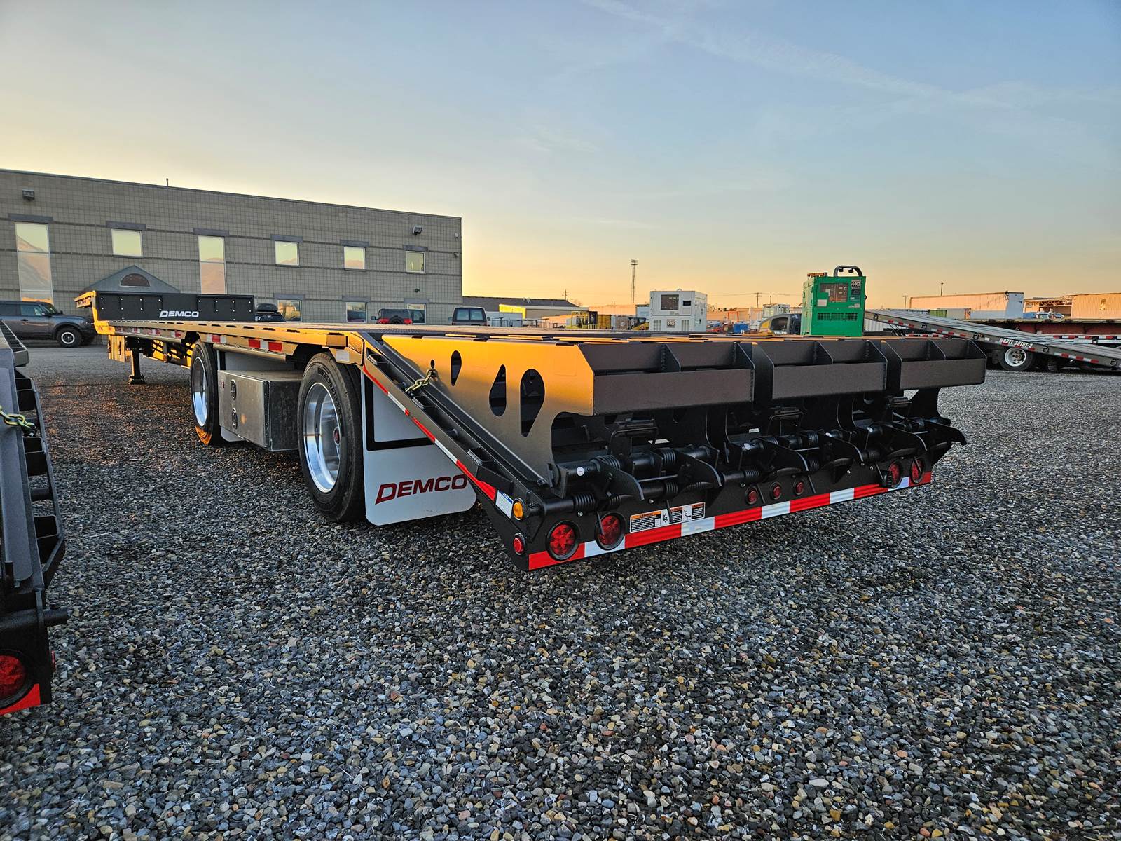 2024 Demco 53' STEP DECK BEAVERTAIL W/ RAMPS Drop Deck Trailer For Sale