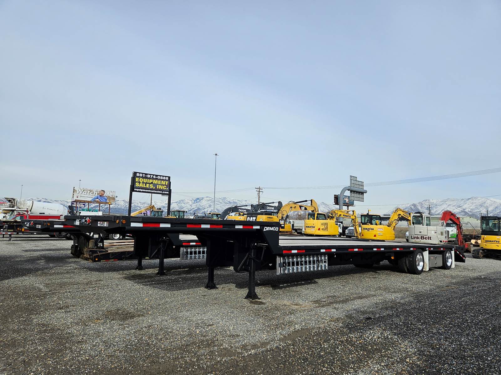 2024 Demco 53' STEP DECK BEAVERTAIL W/ RAMPS Drop Deck Trailer For Sale