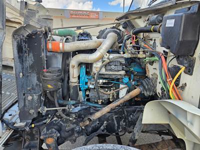 INTERNATIONAL 4700 DUMP TRUCK SPECS visual data 4