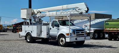 2007 Ford F-750 XL Boom / Bucket Truck