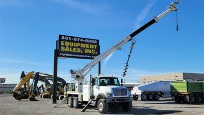 2005 International WorkStar 7400 Digger Derrick Truck