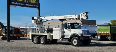 2005 International WorkStar 7400 Digger Derrick Truck