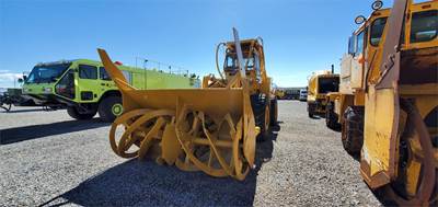 Michigan 75B Snow Removal Equipment