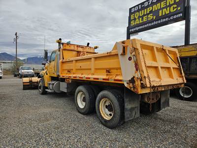 2005 Sterling LT9500 Plow / Spreader Truck