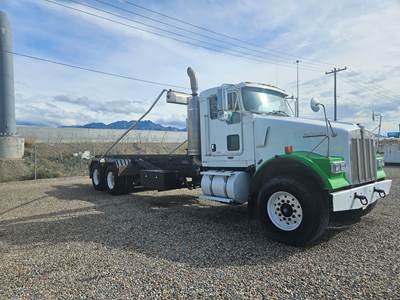 2011 Kenworth W900 Roll Off Truck