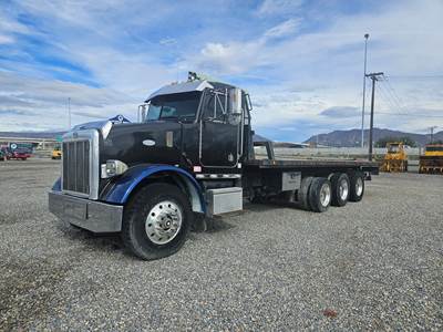 1999 Peterbilt 357 Rollback Tow Truck