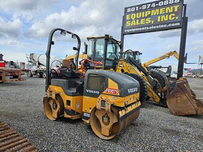 2017 Volvo DD35B Smooth Drum Roller Compactor