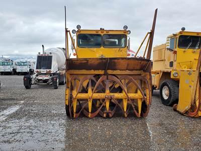 1982 Oshkosh H2218 Snow Blower Truck