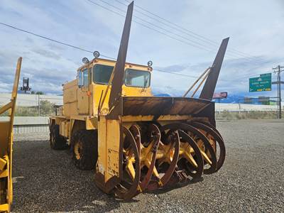 1982 Oshkosh H2218 Snow Blower Truck