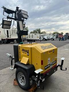 Allmand NIGHT-LITE GR Light Tower