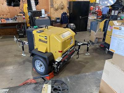 Allmand NIGHT-LITE GR Light Tower