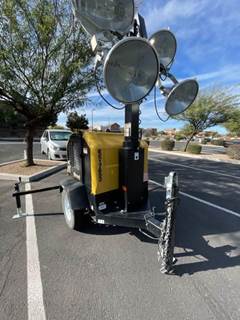 Allmand NIGHT-LITE V SERIES Light Tower