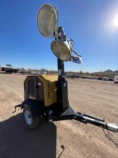 Allmand NIGHT-LITE V SERIES Light Tower