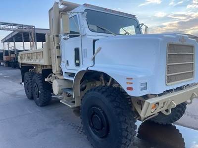 Oshkosh MK30 Dump Truck - Caterpillar