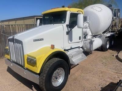 Kenworth W900B Mixer / Ready Mix / Concrete Truck - Cummins