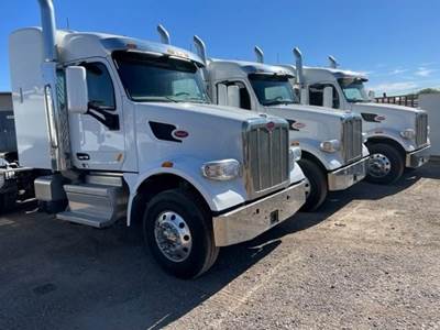 Peterbilt 567 Sleeper Semi Truck - Paccar, Automatic
