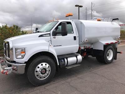 Ford F750 2000 Gallon Water Truck - 270HP