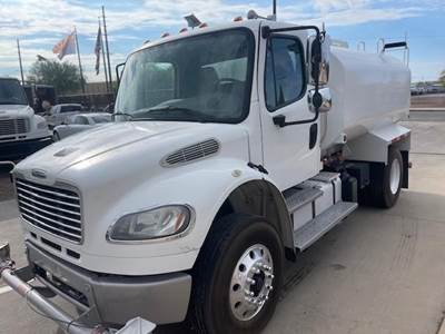 Freightliner M2 106 2500 Gallon Water Truck - Cummins, Automatic