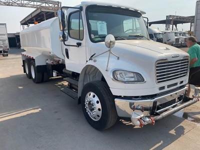 Freightliner M2 112 4250 Gallon Water Truck - Detroit