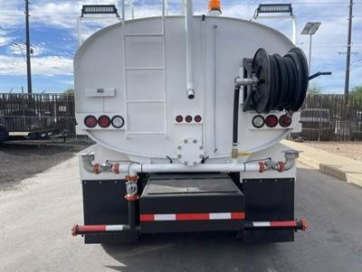 International Paystar 5900 4000 Gallon Water Truck - Cummins