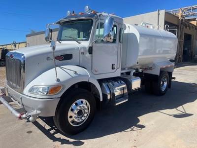 Peterbilt 337 2500 Gallon Water Truck - Paccar, Automatic