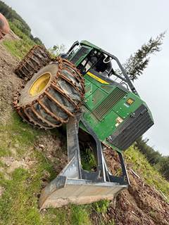John Deere 748G III Skidder