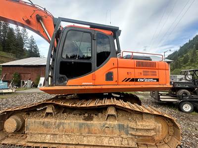 2016 Doosan DX225LL Road Builder Excavator