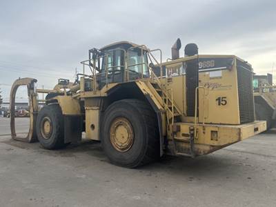 2004 CAT 988G