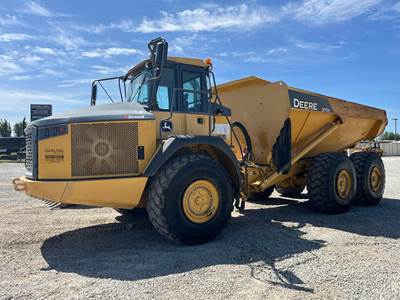 John Deere 370E Articulated Dump Truck