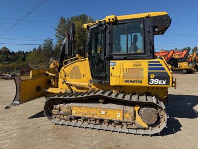 Komatsu D39EX-24 Dozer
