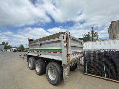 SturdyWeld Dump Trailer