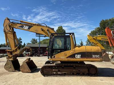 Caterpillar 320C Excavator