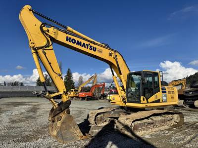 Komatsu PC240LC-10 Excavator