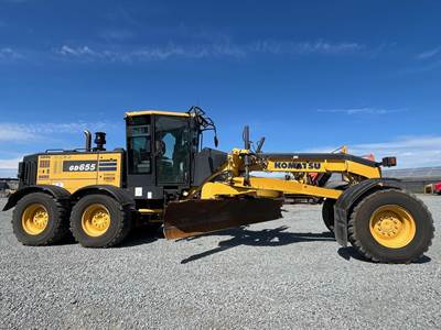 Komatsu GD655-6 Motor Grader