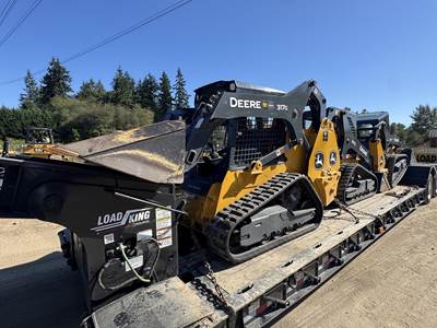 John Deere 317G Skid Steer