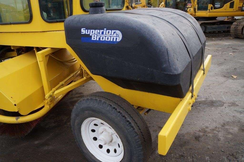 2006 SUPERIOR BROOM DT80J Sweeper / Vactor For Sale Woodinville, WA
