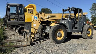 Gehl RS8-42 Telehandler - 8000lb Capacity, 42ft Lift Height