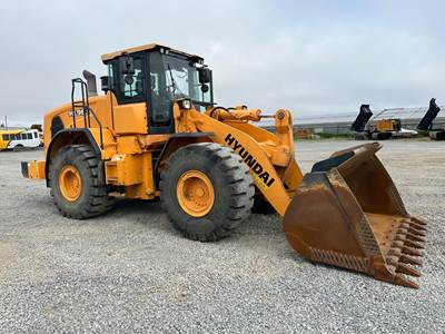 Hyundai HL965 Wheel Loader