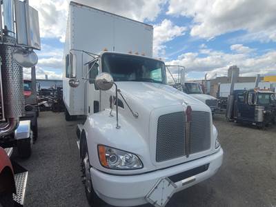 2017 Kenworth Curtain Side Truck - Box Van