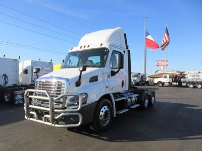 Freightliner Cascadia 113 Day Cab Truck - Detroit 410HP, 12 Speed Dt12 Automatic