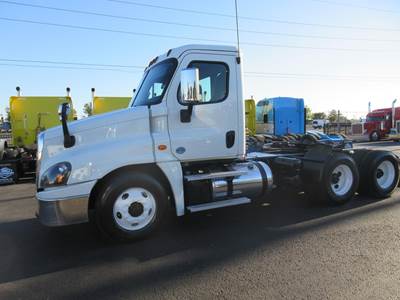 Freightliner Cascadia 125 Day Cab Truck - Detroit 450HP, 12 Speed Dt12 Automatic