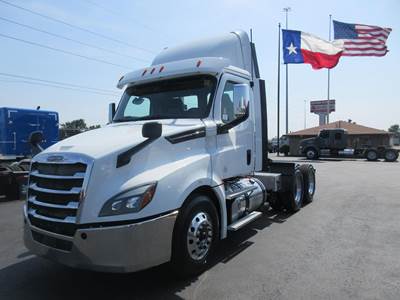 Freightliner Cascadia 126 Day Cab Truck - Detroit 450HP, 12 Speed Dt12 Automatic