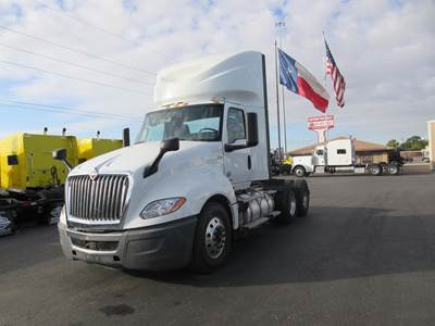 International LT Day Cab Truck - A26 400HP, 12 Speed Endurant Automatic